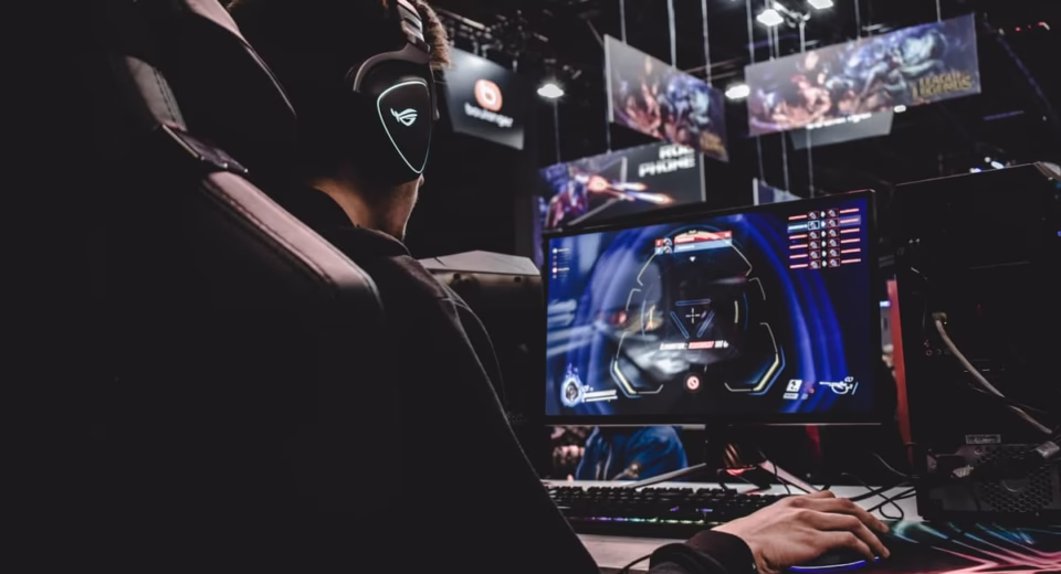 Breakthrough AI Game Development: Revolutionizing the Future of Gaming 90 Breakthrough AI game development