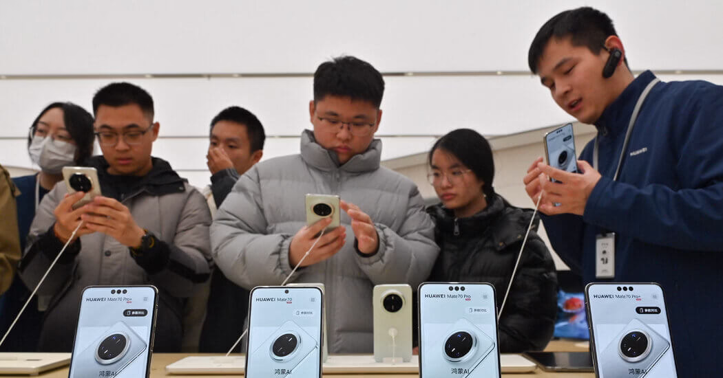 Huawei silent chip progress helping to revive smartphone market share