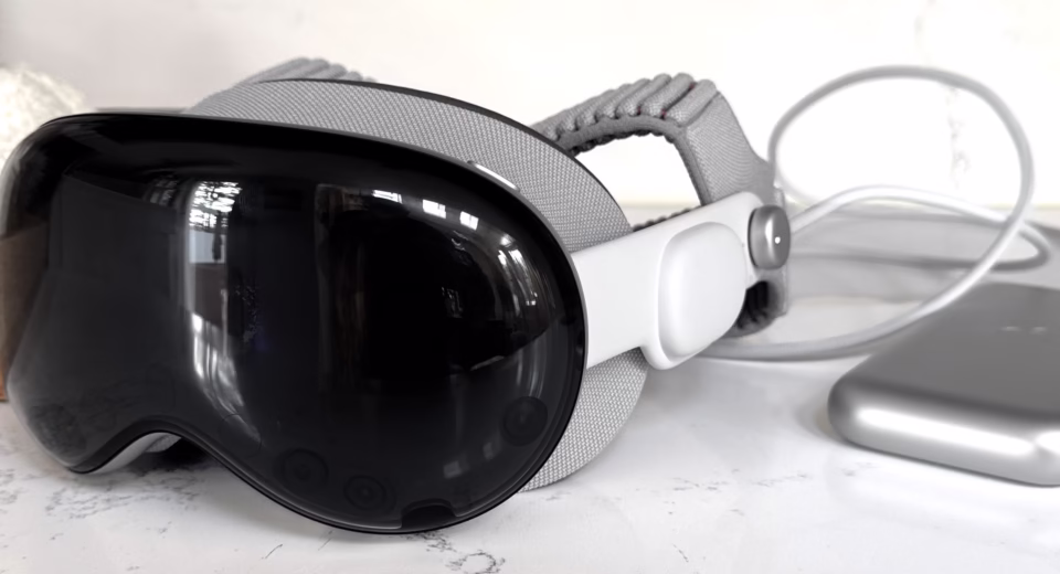 apple vision pro m5 chip upgrade