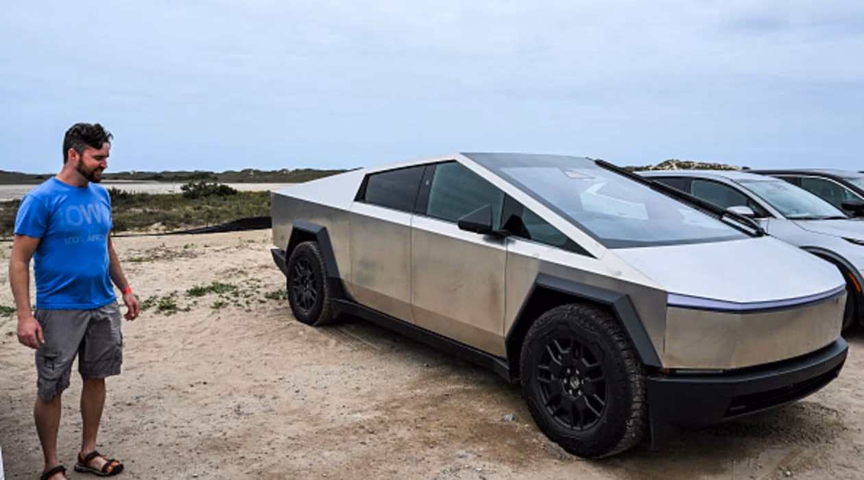 tesla cybertruck faulty steering column recall