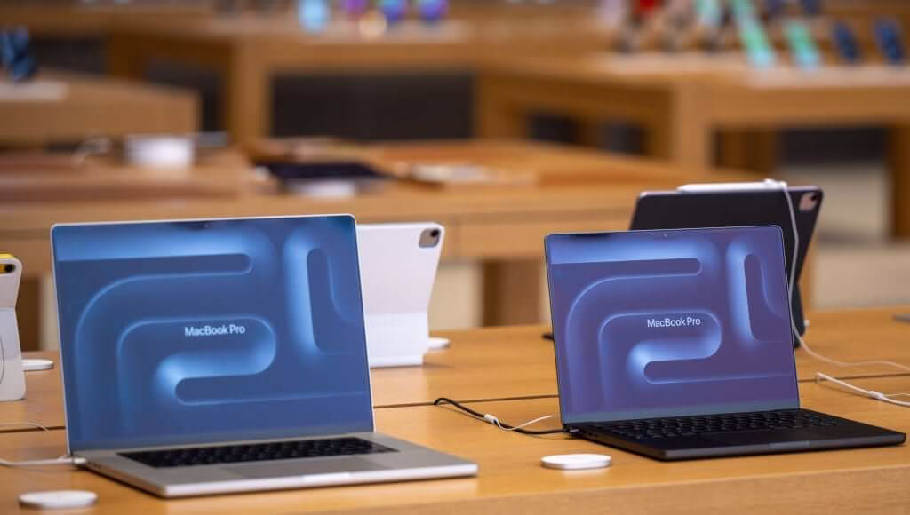 M5 MacBook Pro release date 2025