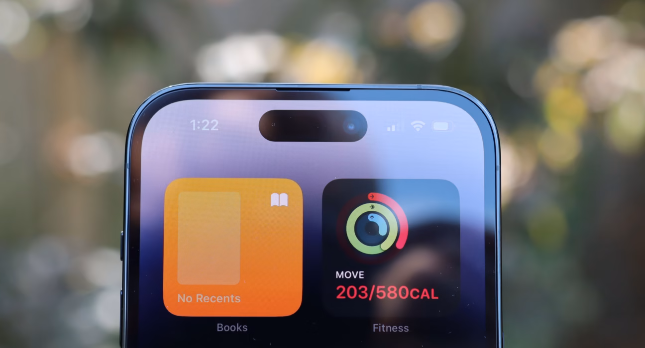 iphone 17 pro under display face id features